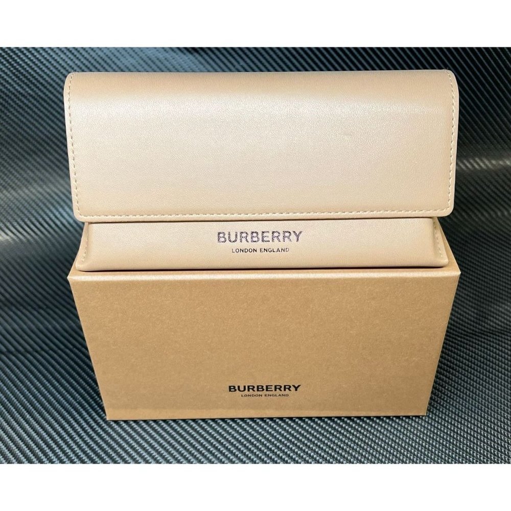 Burberry White Gold Logo Women Sunglasses - Picture 4 of 5